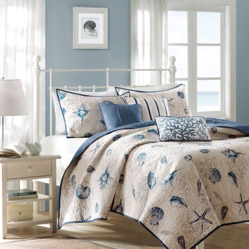 Quilt Set with Throw Pillows
